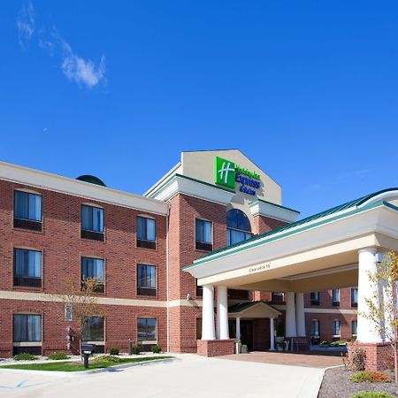 Holiday Inn Express Hotel & Suites Chesterfield - Selfridge Area By Ihg Exteriér fotografie