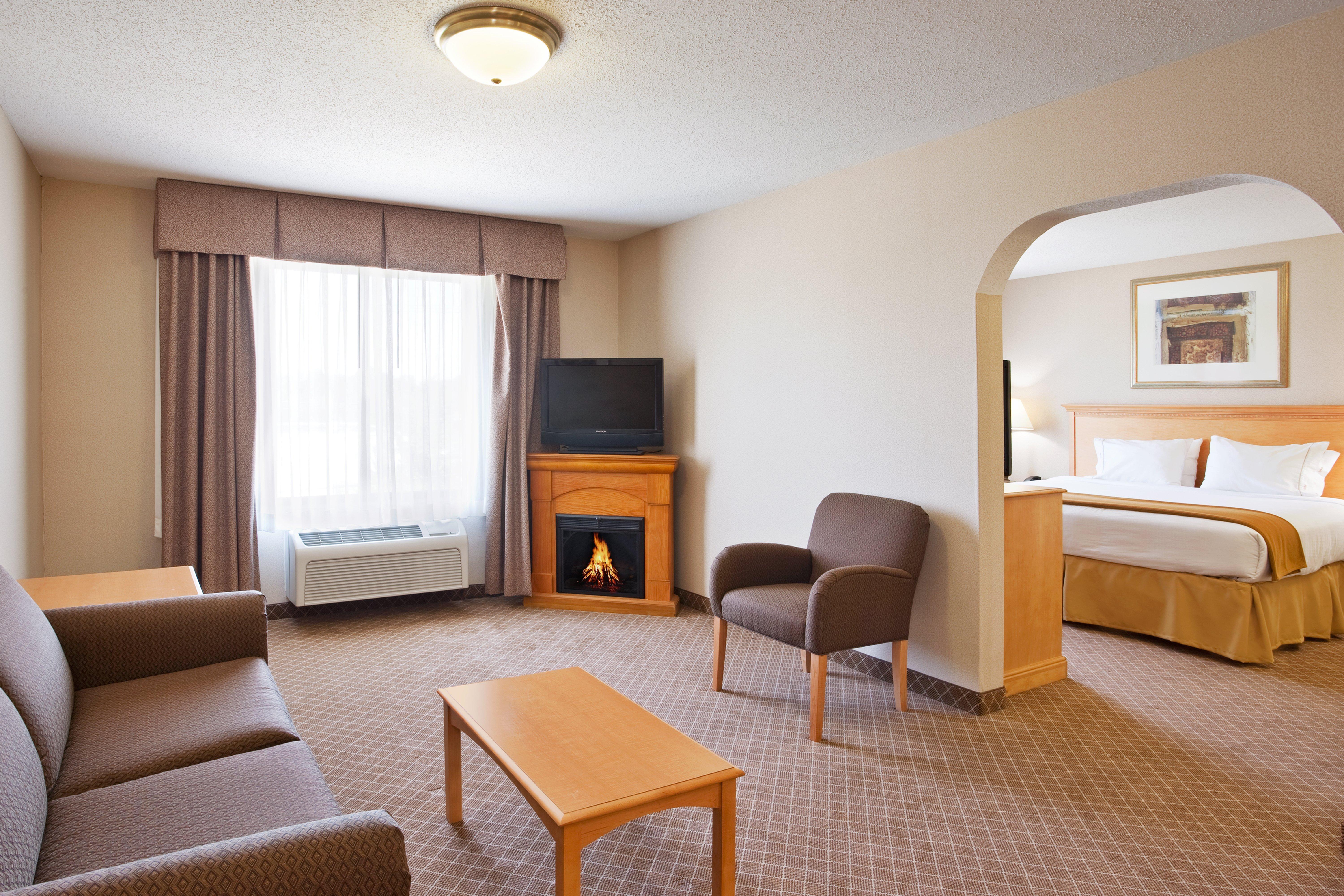 Holiday Inn Express Hotel & Suites Chesterfield - Selfridge Area By Ihg Exteriér fotografie