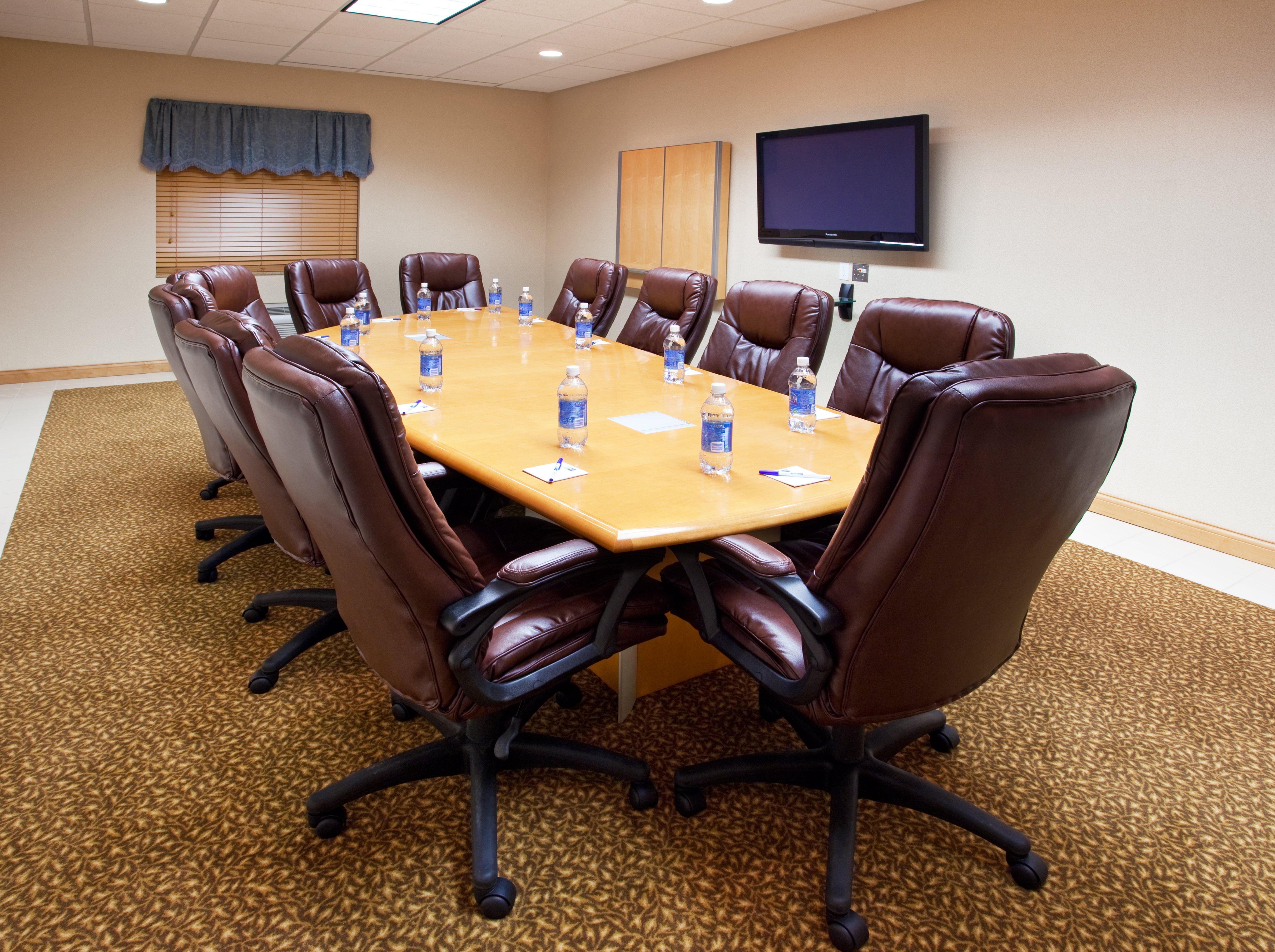 Holiday Inn Express Hotel & Suites Chesterfield - Selfridge Area By Ihg Exteriér fotografie