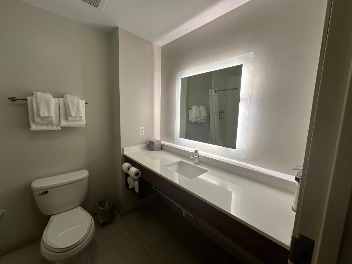 Holiday Inn Express Hotel & Suites Chesterfield - Selfridge Area By Ihg Exteriér fotografie